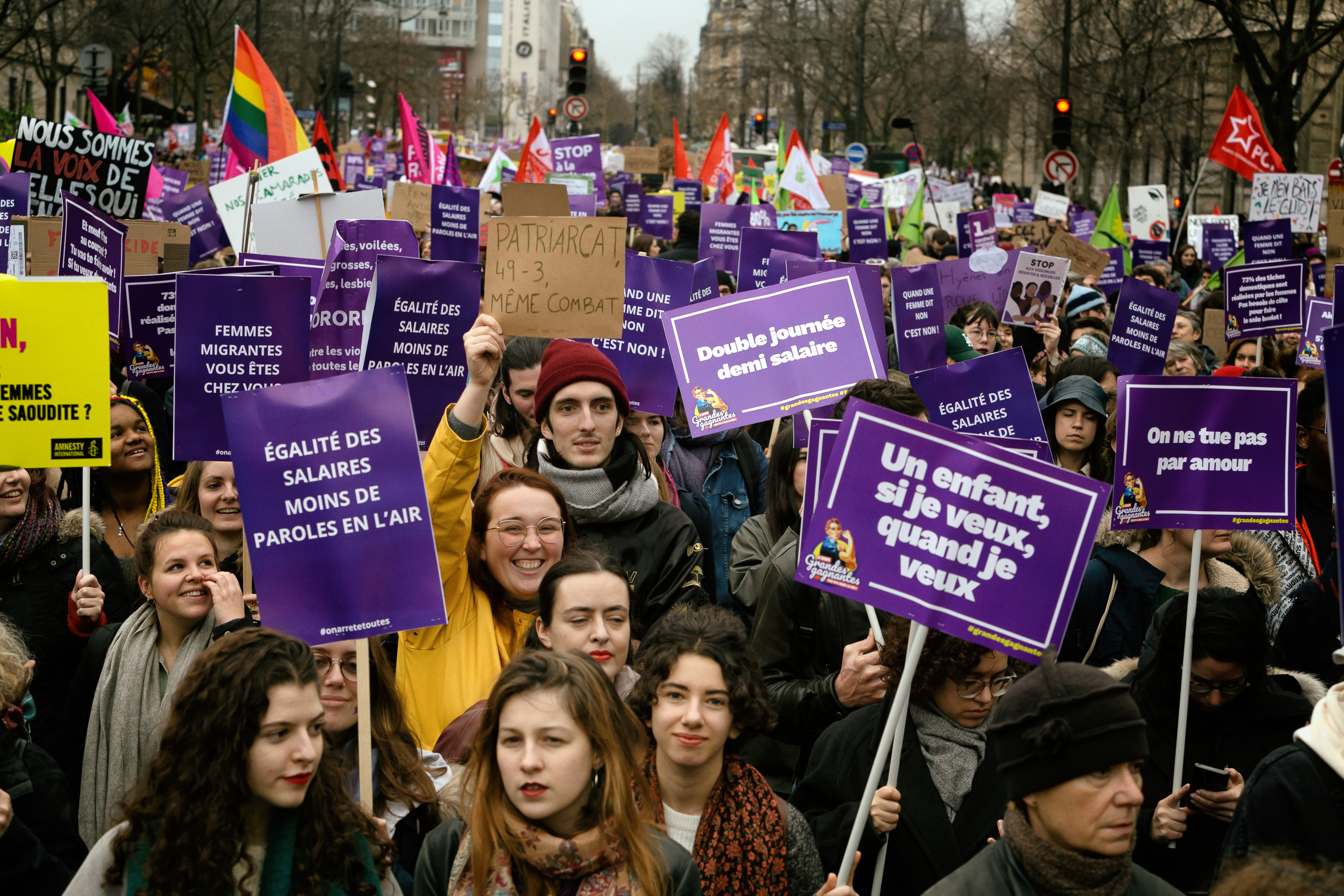 Femmes en première ligne, femmes en lutte le 8 mars, touTEs en grève